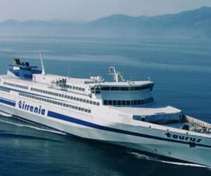 fast ferry Capricorn