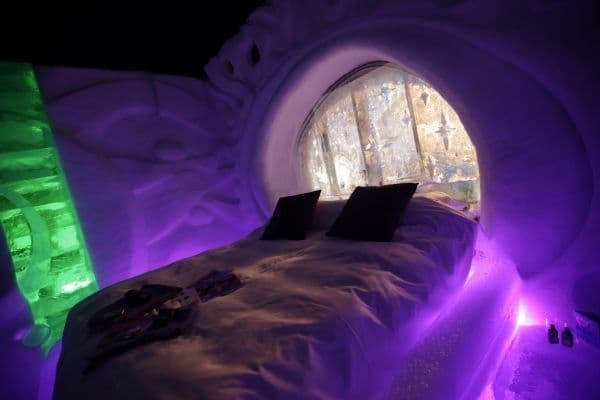 Dutch ice hotel Zwolle bedroom