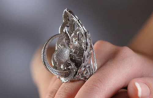Tsarevna Swan ring diamonds