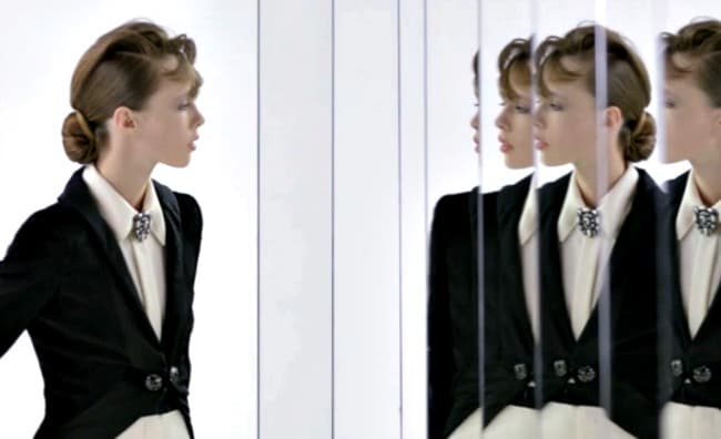 video CHANEL Obsession