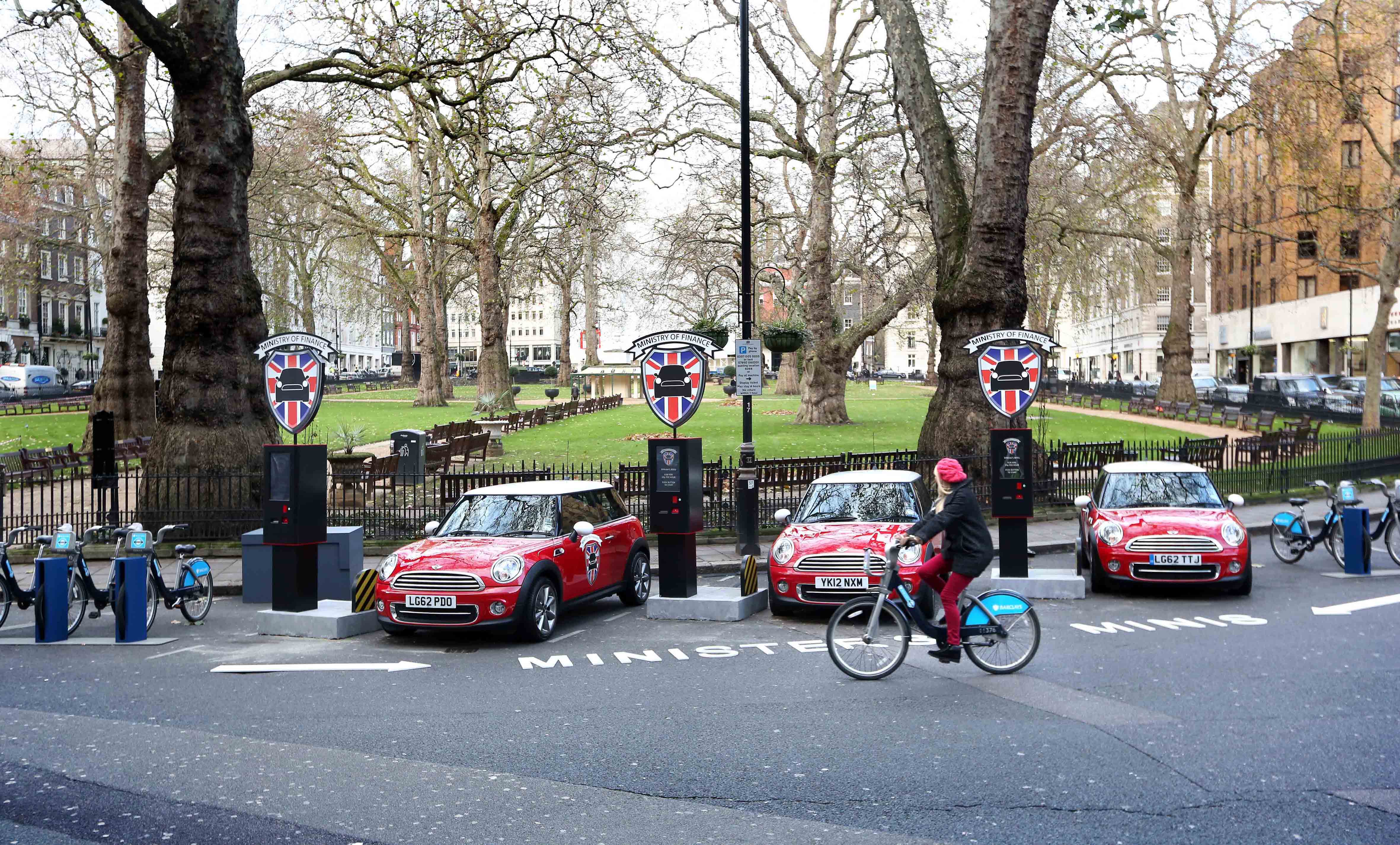 Mini Cooper docking station