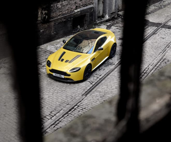 Aston Martin V12 Vantage S pic