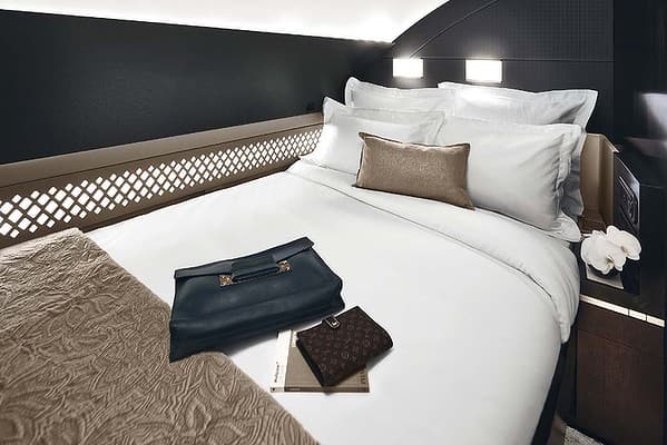 Etihad Airways residence class bedroom photo