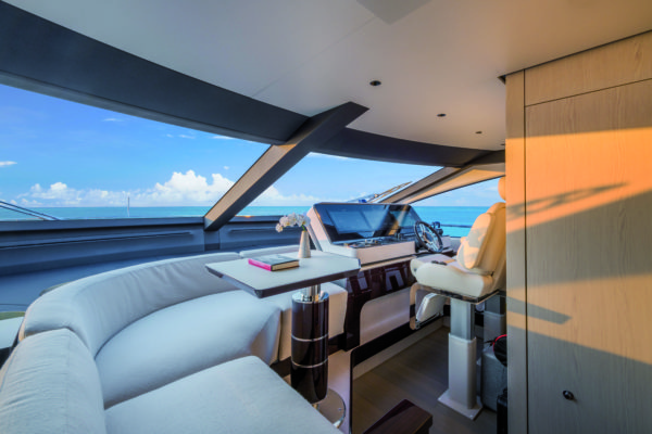 The twin-seat main helm station has great visibility, as well as a dinette