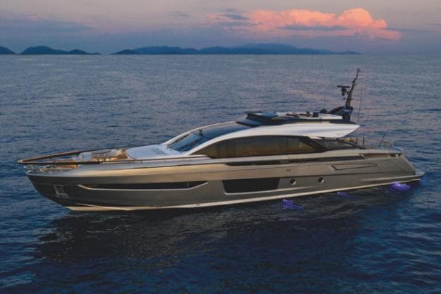 Azimut will show the Grande S10 after its world premiere at Cannes