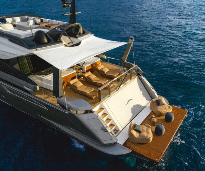 Azimut Grande S10 reviewed in Yacht Style