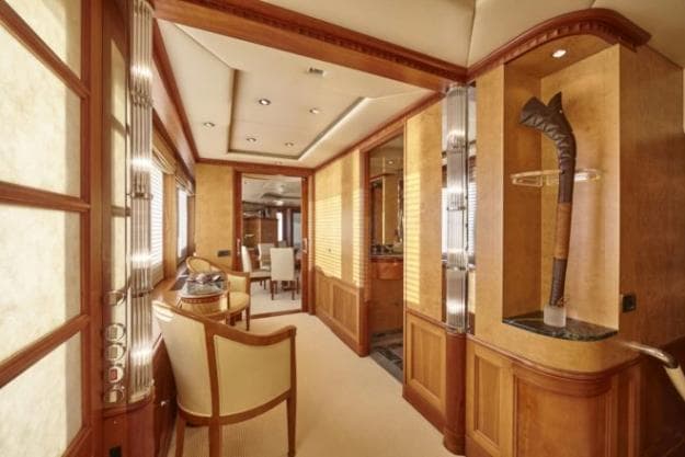 Azul V has a voluminous interior designed by Francois Zuretti