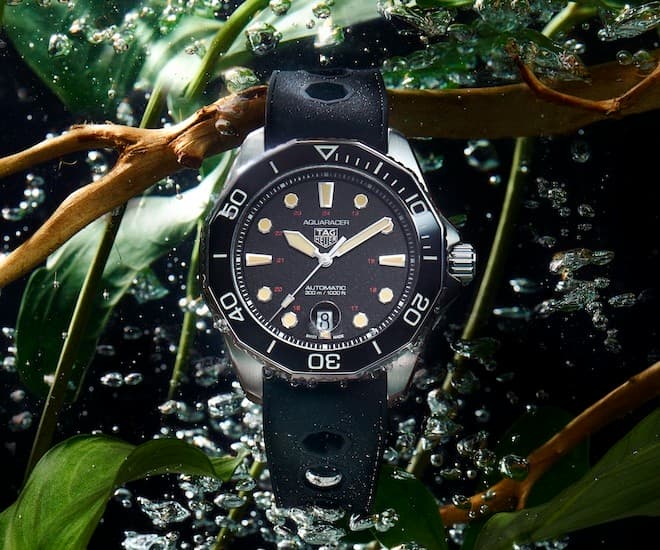 TAG Heuer Aquaracer in water