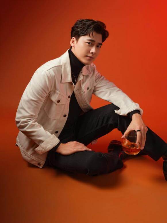 Remy Martin XO excellence campaign with Yifeng Li