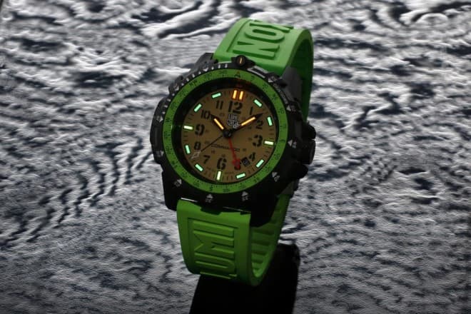Luminox Commando Raider 3320 Series