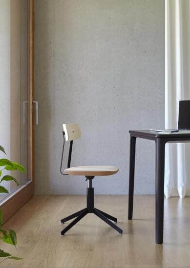 Shift chair