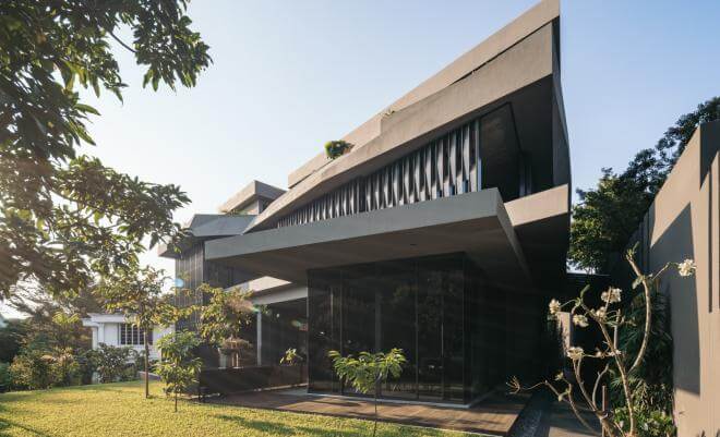 Strong, striking lines are the highlights of the bungalow's architecture