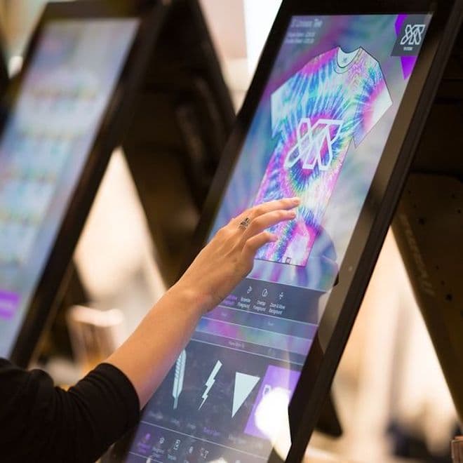 Digital signage in retail