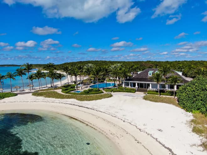 Escape to Paradise: 5 Exclusive Private Island Retreats