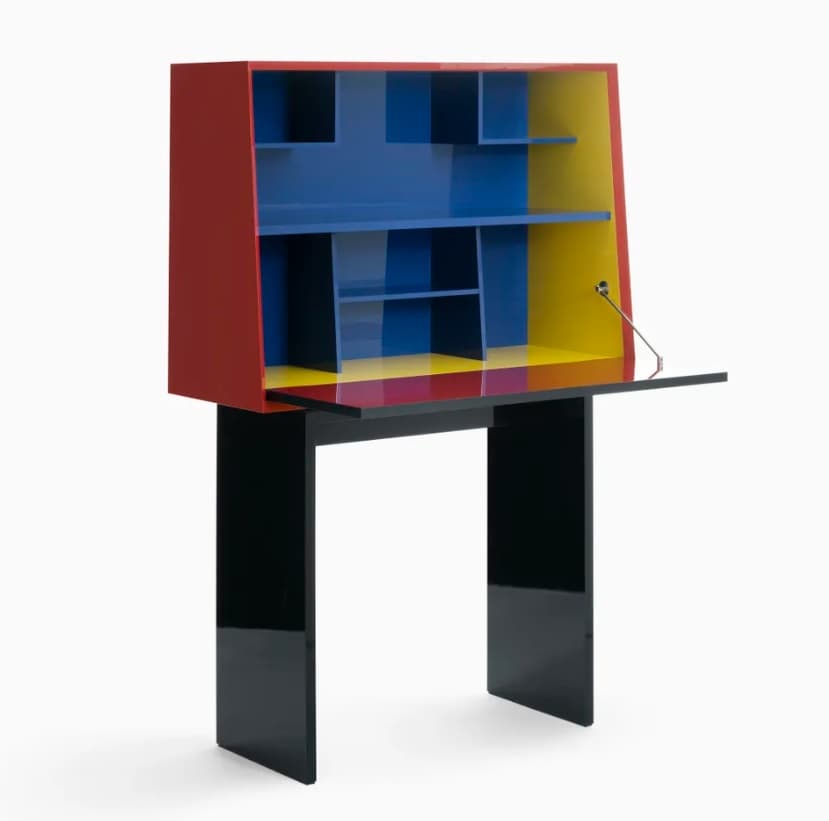 Porro writing desk, Image: Alberto Strada