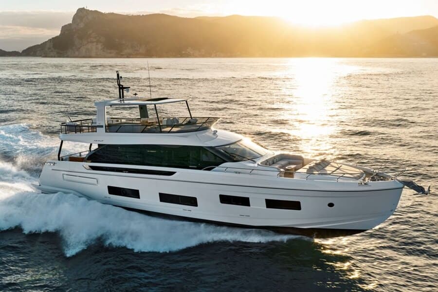 Azimut’s Fly 82 can reach up to 32 knots with triple IPS engines